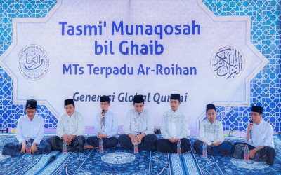 Tujuh Siswa MTs Terpadu Ar Roihan Lawang  Sukses Lewati Munaqosah Tahfiz dengan Penuh Khidmat